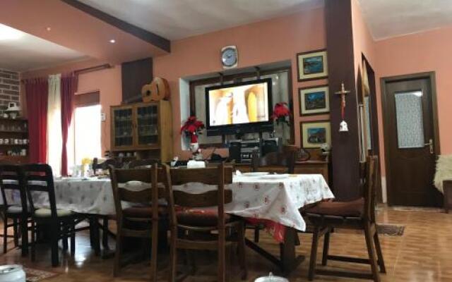 Royal Hotel Voskopojë