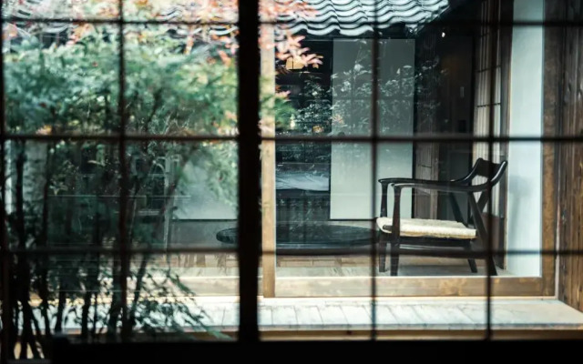 Oito 美しい街並みに佇む喫茶と宿