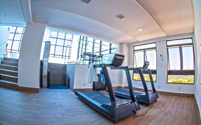 Plaza Inn Breeze Aeroporto