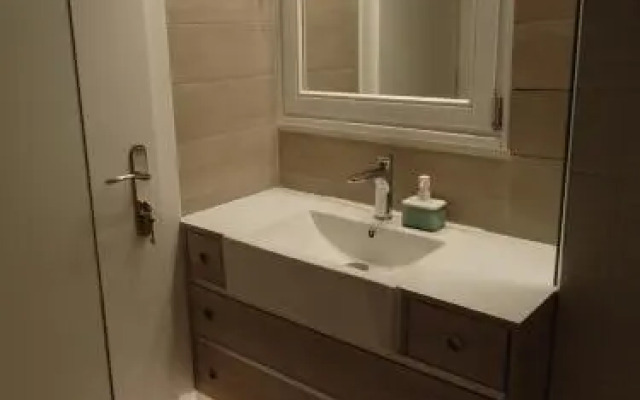 V Residence