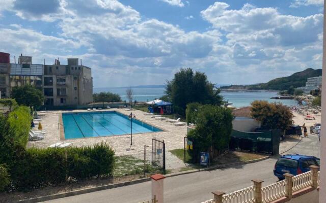 25m FROM THE BEACH!! Luxury Sea Paradise Apartment