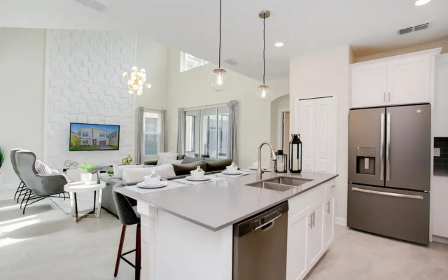 Bookmark Villa Storey Lake 1