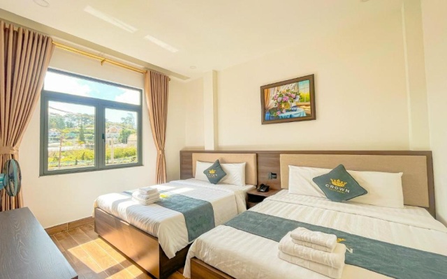 Crown Da Lat Hotel