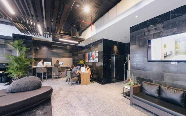Zen Diamond Suites Hotel