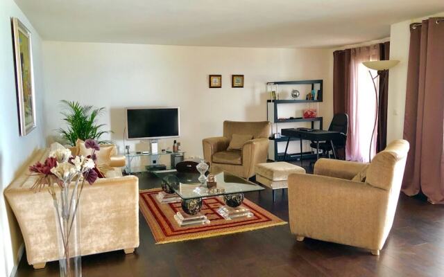 Luxury lake view apartment
