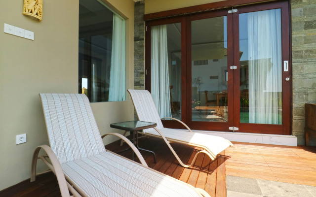 The Ocean Views Luxury Villas & Apartment by ZUZU