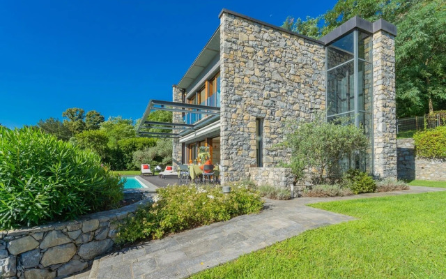 Villa Infinity in Como