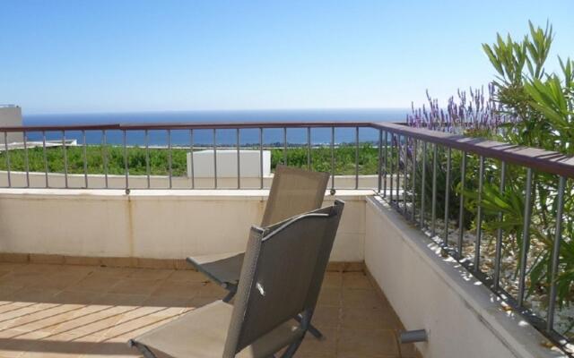 21387 - Fine Duplex Apartment – Near Beach