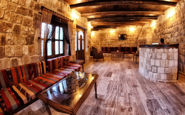 Kemerhan Hotel & Cave Suites