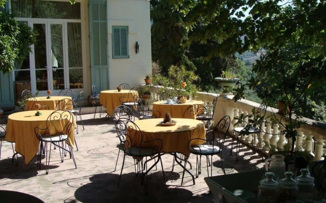 Hôtel La Bellaudière