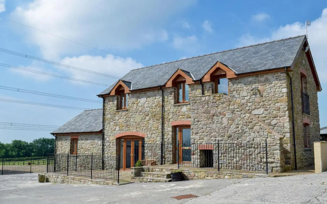 West Rose Barn