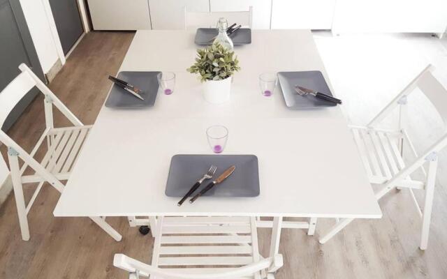 GregBnb-com - Filet suspendu ! - PARKING INCLUS - CLIMATISÉ - WIFI -15min Gare