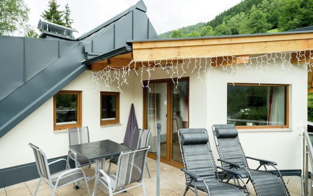 Luxury Chalet in Zell Am See with Terrace