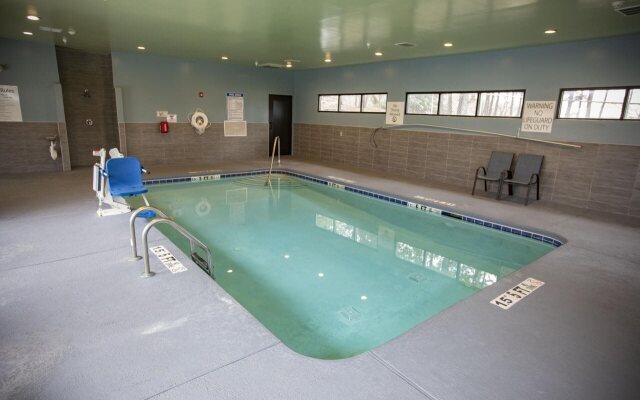 Holiday Inn Express & Suites Locust Grove by IHG