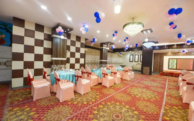 Gracious Inn Hotel by OYO Rooms