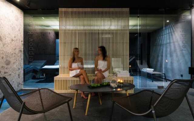 Hotel Karpatia
