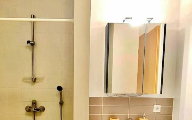 One bedroom flat with parking&balcony