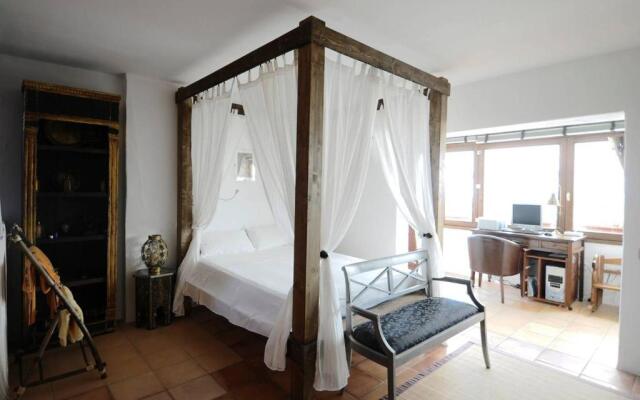 Entre Olivos: Very Charming Villa 18 SLEEPERS