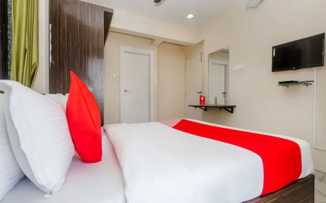 OYO 11951 Vatsala Suites