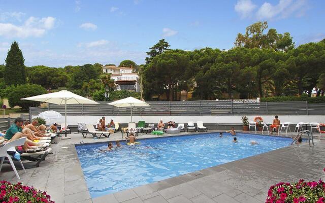 Summer Hotel