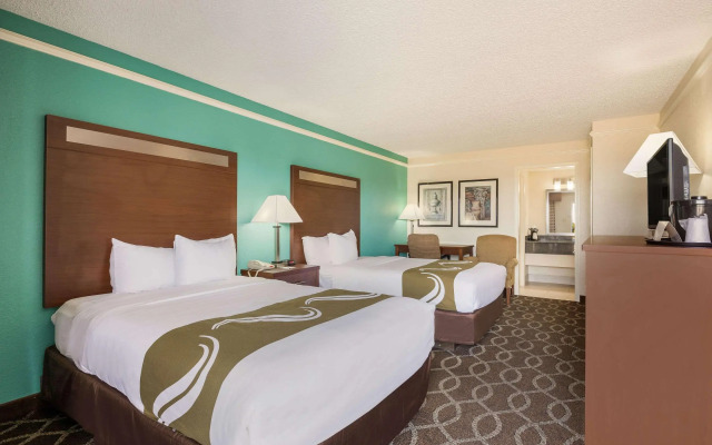 Quality Inn Tulsa Central