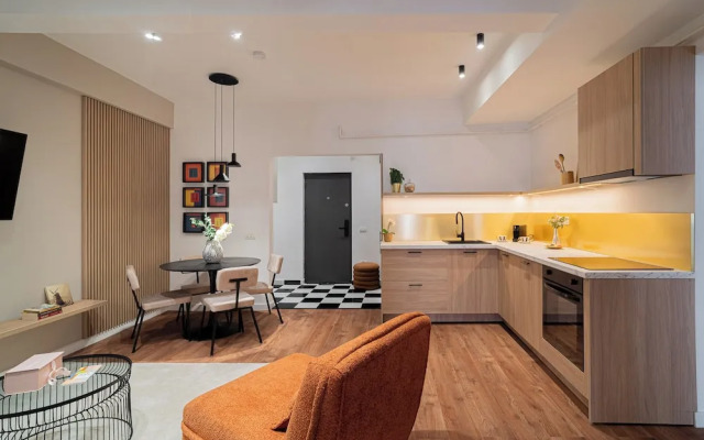 Modern & Spacious 2BR Steps to Cismigiu Gardens