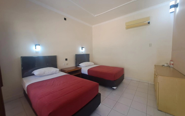 Lovina Beach Hotel