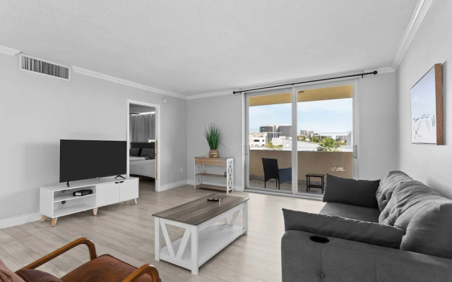 Bay Harbor Sunset Apt 5A