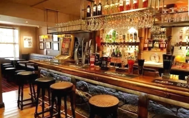 Holland Arms Hotel
