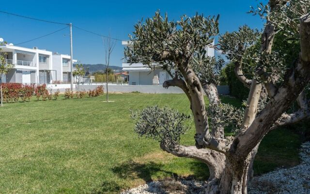 Thalassa & Thalassa Prive Residential Complexes