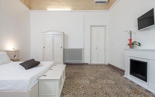 Ada Suites