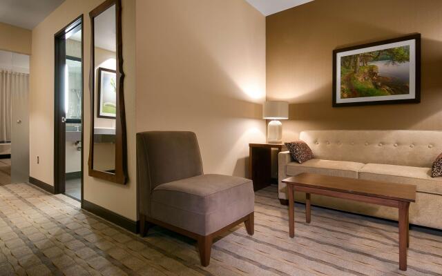 Best Western Premier Boulder Falls Inn