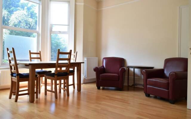 1 Bedroom Flat in West Kensington