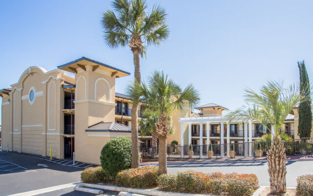 Days Inn Pensacola - Historic Downtown