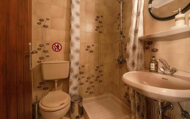 Calliope Rooms 1