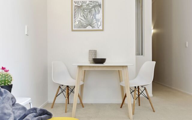 Queenstreet Apartment by Urban Butler