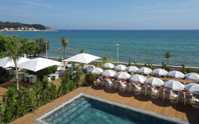 Grand Hotel Des Sablettes Plage, Curio Collection By Hilton