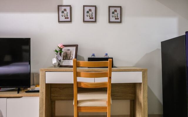 Highest Value Studio at Springwood Residence