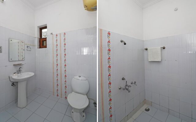 Everest Inn By OYO Rooms