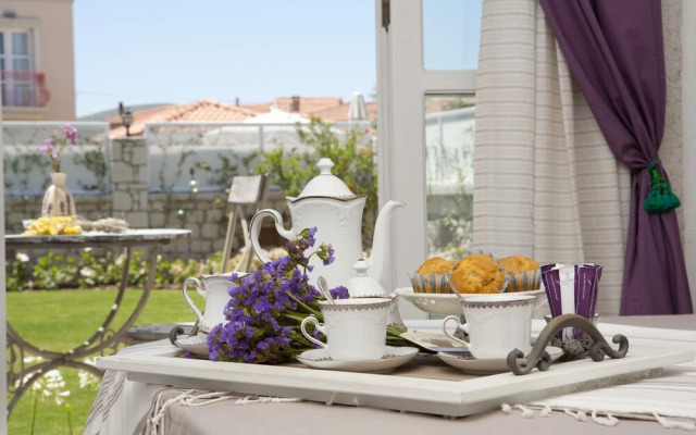 Hane Alacati Boutique Hotel