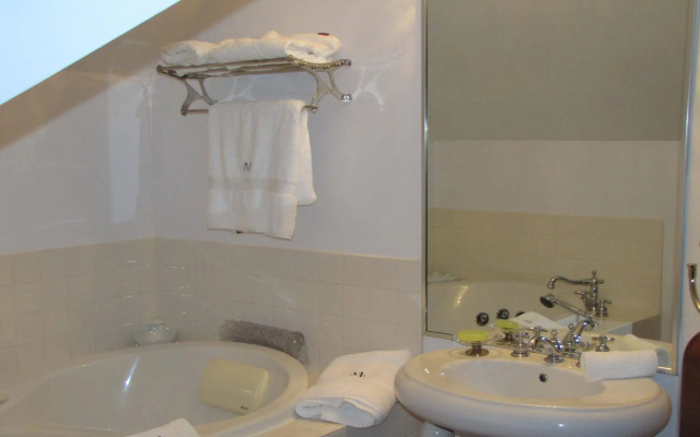 Monroe House Executive Suites