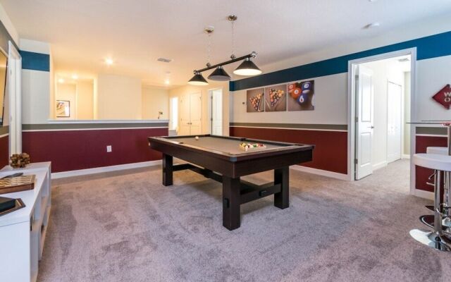 8946tw 8 Bedroom Villa by RedAwning