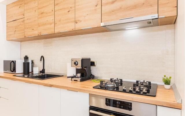 Isaran 2D3E Apartment Brașov