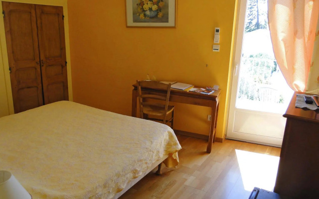 Hôtel la Bastide des Monges