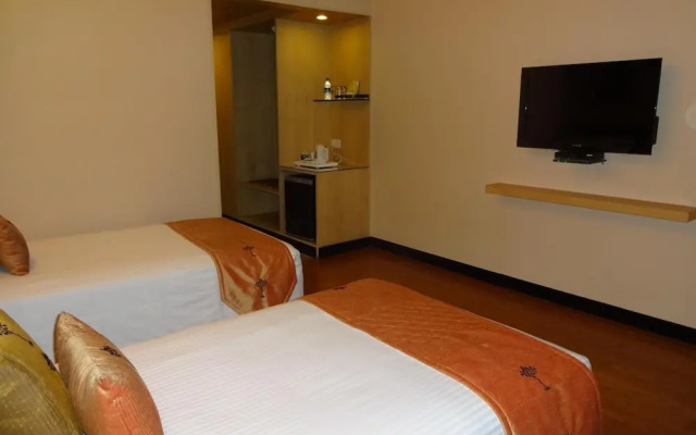Hotel Green Park Hyderabad