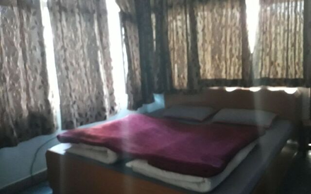 Goroomgo City Inn Shimla