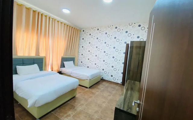 Star House Elite