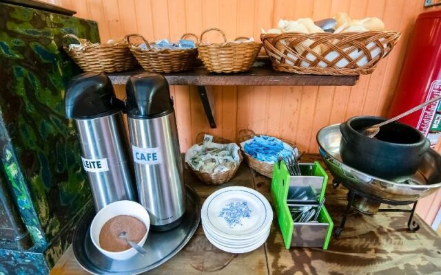 Oyo 131 Girassol Carioca