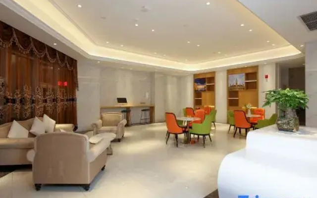 Vienna 3 Best Hotel (Xi'an Fangzhicheng Subway Station Tangdu Hospital)