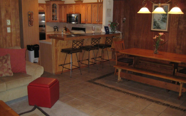Chateau Sans Nom by Mammoth Reservation Bureau